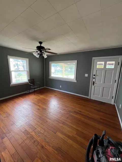 225 S Wheeler Ave, Springfield, IL 62703 photo 3