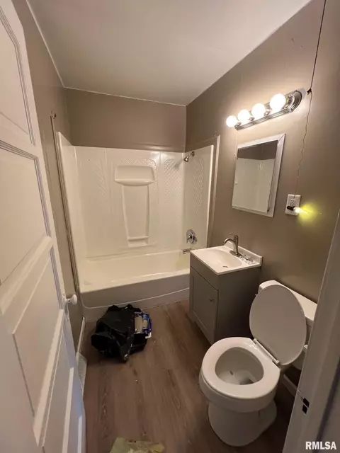 225 S Wheeler Ave, Springfield, IL 62703 photo 8