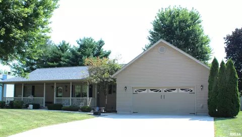 2223 Catherine St, Galesburg, IL 61401