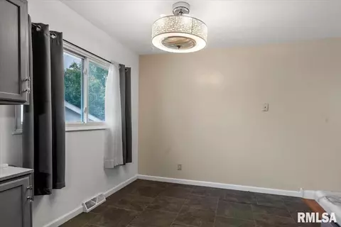 2216 Ramsey Rd, Springfield, IL 62702 photo 10