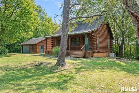 760 Broccardo Ct, Kincaid, IL 62540