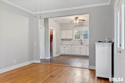 426 W Cook St, Springfield, IL 62704 photo 9