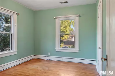 426 W Cook St, Springfield, IL 62704 photo 21