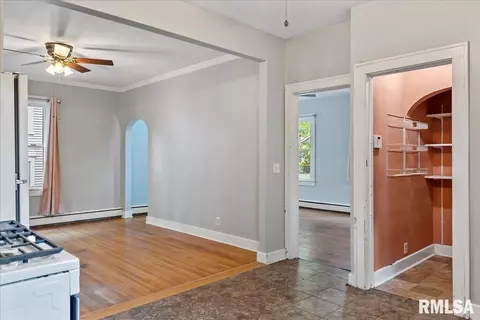 426 W Cook St, Springfield, IL 62704 photo 13
