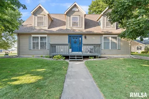 602 E Gibson St, New Berlin, IL 62670