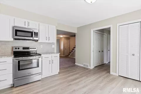 124 Volare Ln, Springfield, IL 62703 photo 10