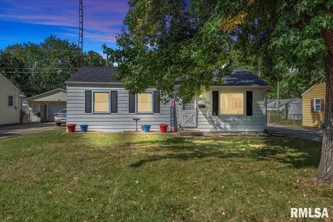 1103 Johnson Ln, Springfield, IL 62702