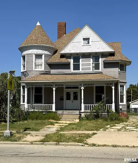 1335 E Knox St, Galesburg, IL 61401