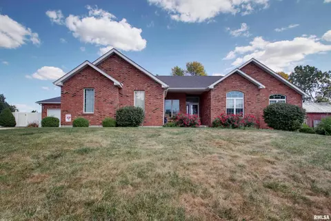 1201 Peach Tree Ln, Quincy, IL 62305