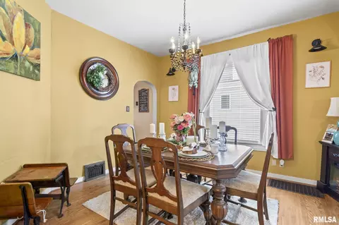 1312 W Edwards St, Springfield, IL 62704 photo 17