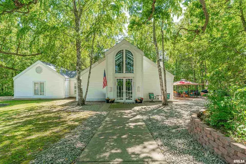1445 Meyers Rd, Illiopolis, IL 62539