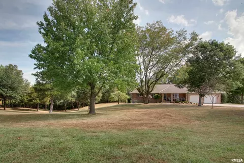 5713 Highway 96 S Hwy, Payson, IL 62360