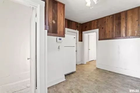 1221 E South Grand Ave, Springfield, IL 62703 photo 9