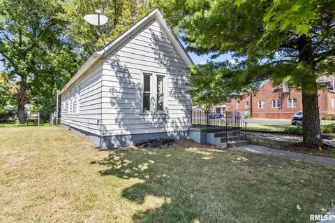 1221 E South Grand Ave, Springfield, IL 62703 photo 2