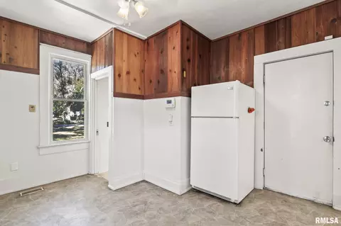 1221 E South Grand Ave, Springfield, IL 62703 photo 8