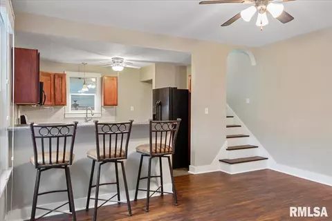 1043 N 6th St, Springfield, IL 62702 photo 12