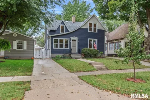 1043 N 6th St, Springfield, IL 62702