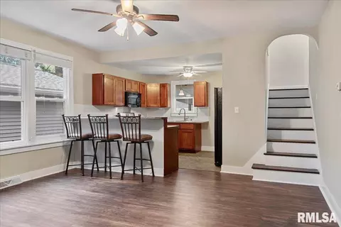 1043 N 6th St, Springfield, IL 62702 photo 10