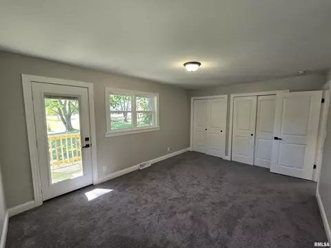 1418 Debbie Ln, Macomb, IL 61455 photo 9