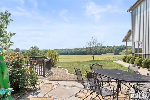 Exterior - 27919 Quarton Rd, Palmyra, IL 62674 photo 10 of 11