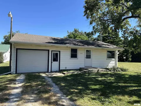 343 S Jefferson St, Roseville, IL 61473