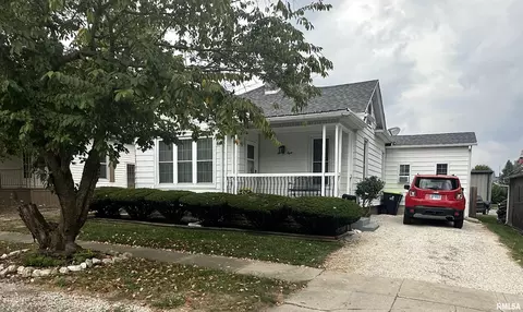 208 Richards St, Jacksonville, IL 62650