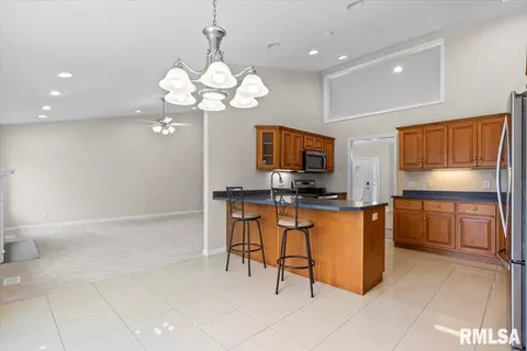 Entry Way - 3541 Sandwood Dr, Springfield, IL 62707 photo 1 of 1