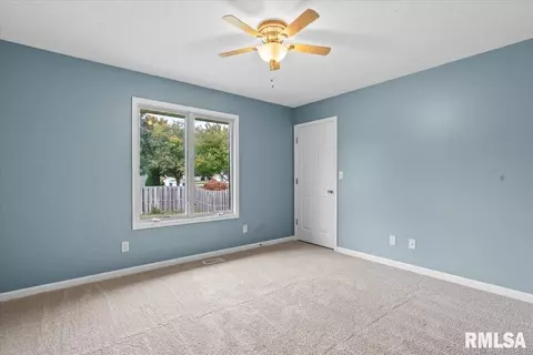 Bedroom - 3541 Sandwood Dr, Springfield, IL 62707 photo 4 of 9
