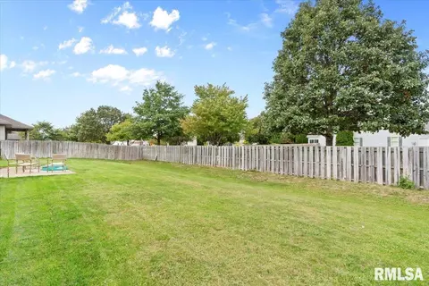 Exterior - 3541 Sandwood Dr, Springfield, IL 62707 photo 3 of 6
