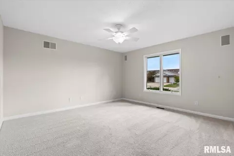 Bedroom - 3541 Sandwood Dr, Springfield, IL 62707 photo 1 of 9