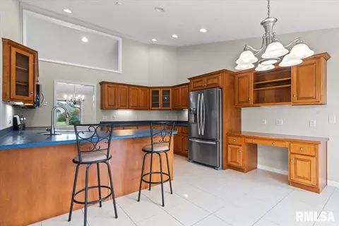 Kitchen - 3541 Sandwood Dr, Springfield, IL 62707 photo 1 of 4