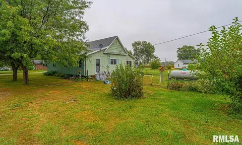 136 Locust Ave, Cornland, IL 62519 photo 24