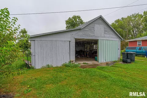 136 Locust Ave, Cornland, IL 62519 photo 29