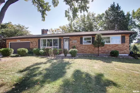 2524 Northridge Dr, Quincy, IL 62301