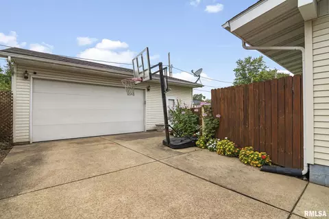11 St Cabrini Ct, Springfield, IL 62702 photo 29