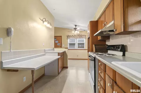 11 St Cabrini Ct, Springfield, IL 62702 photo 11