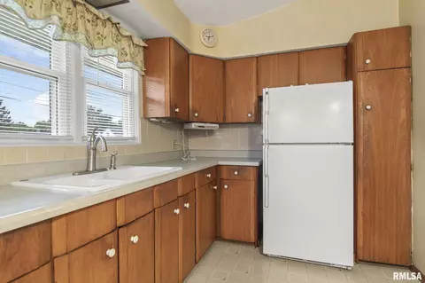 11 St Cabrini Ct, Springfield, IL 62702 photo 12