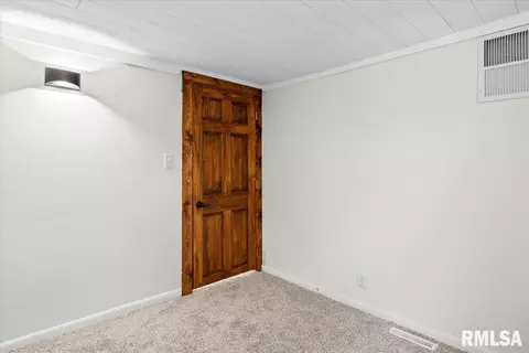 109 W Kimble St, Springfield, IL 62703 photo 23