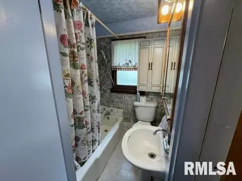 2908 S 13th St, Springfield, IL 62703 photo 8