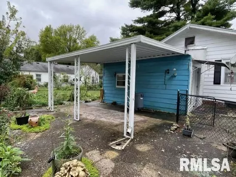 2908 S 13th St, Springfield, IL 62703 photo 4