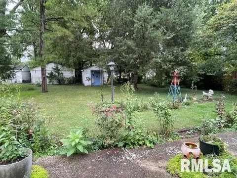 2908 S 13th St, Springfield, IL 62703 photo 3