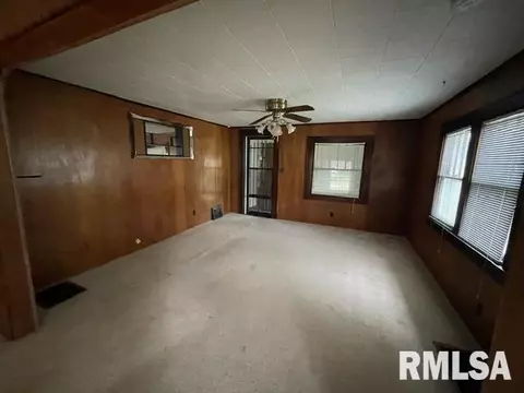 2908 S 13th St, Springfield, IL 62703 photo 5