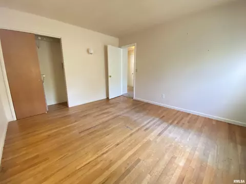 842 Roanoke Dr, Springfield, IL 62702 photo 12