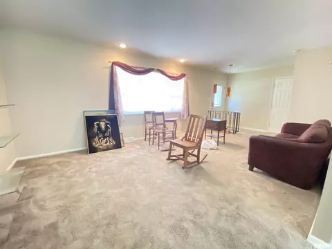 842 Roanoke Dr, Springfield, IL 62702 photo 8