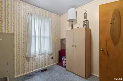 Bedroom - 3072 Louise Ln, Springfield, IL 62702 photo 4 of 7