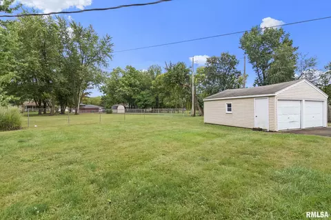 Exterior - 3072 Louise Ln, Springfield, IL 62702 photo 3 of 3