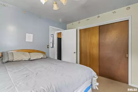 Bedroom - 3072 Louise Ln, Springfield, IL 62702 photo 3 of 7