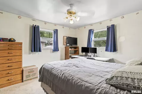 Bedroom - 3072 Louise Ln, Springfield, IL 62702 photo 1 of 7