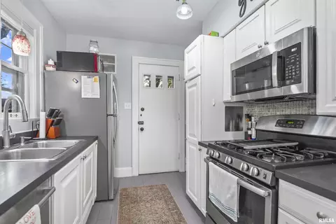 841 S Park Ave, Springfield, IL 62704 photo 15