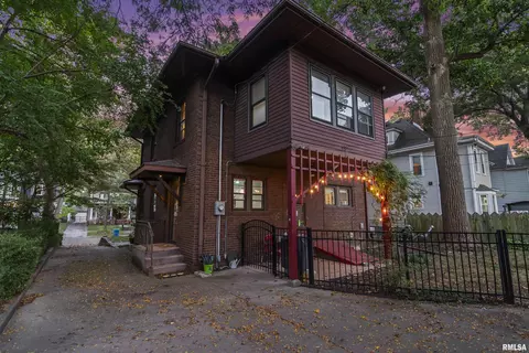 841 S Park Ave, Springfield, IL 62704